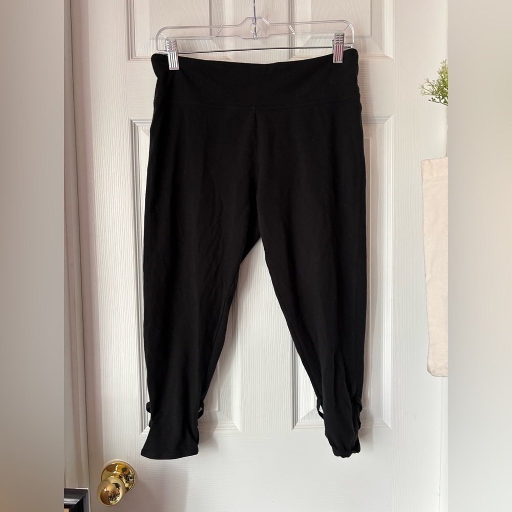 Victoria Secret Sport leggings capri size L black